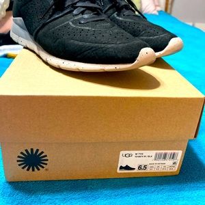 UGG Tye Treadlite tennis shoes